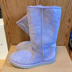 Tall Lavender UGG’s